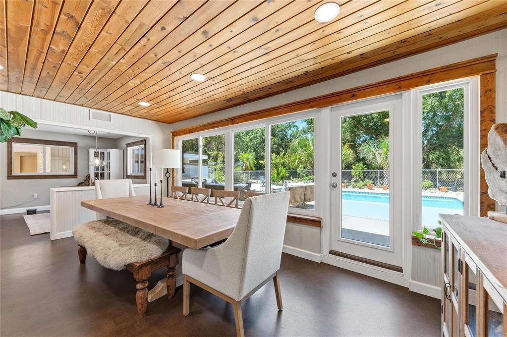En Venta: $1,195,000 (5 camas, 3 baños, 3103 Pies cuadrados)