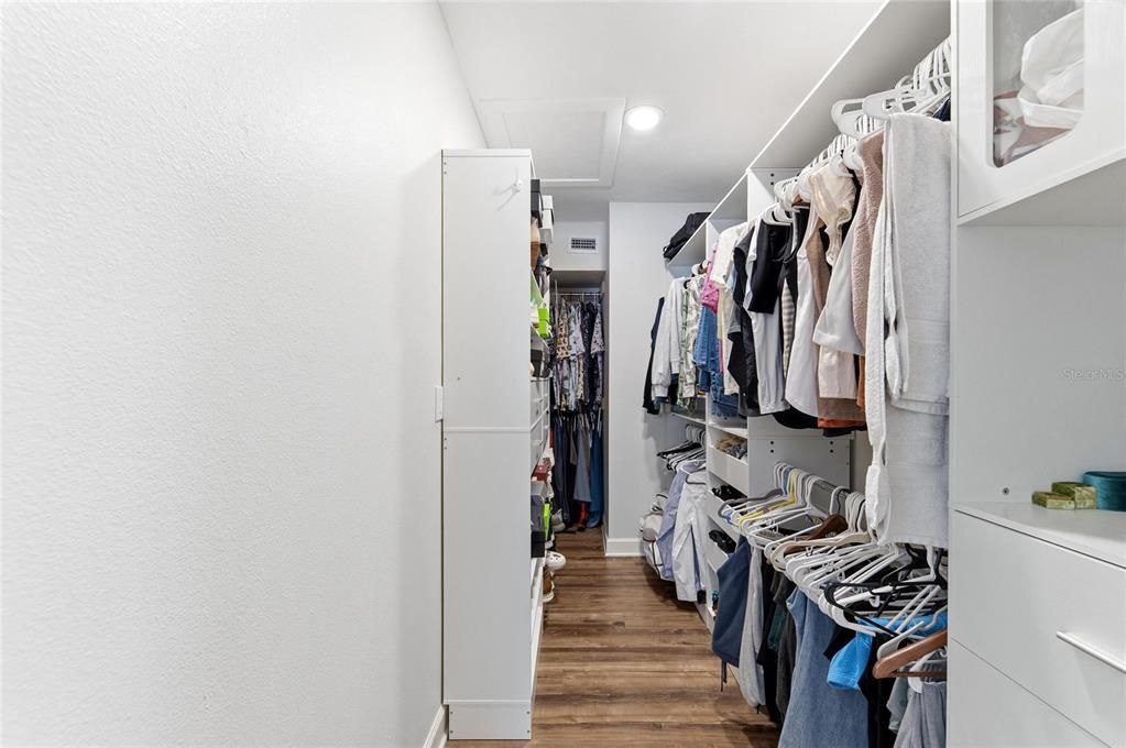 En Venta: $1,195,000 (5 camas, 3 baños, 3103 Pies cuadrados)