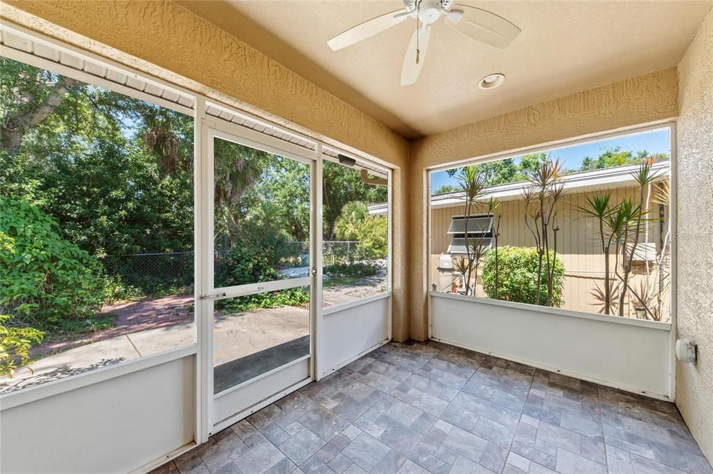 En Venta: $1,195,000 (5 camas, 3 baños, 3103 Pies cuadrados)