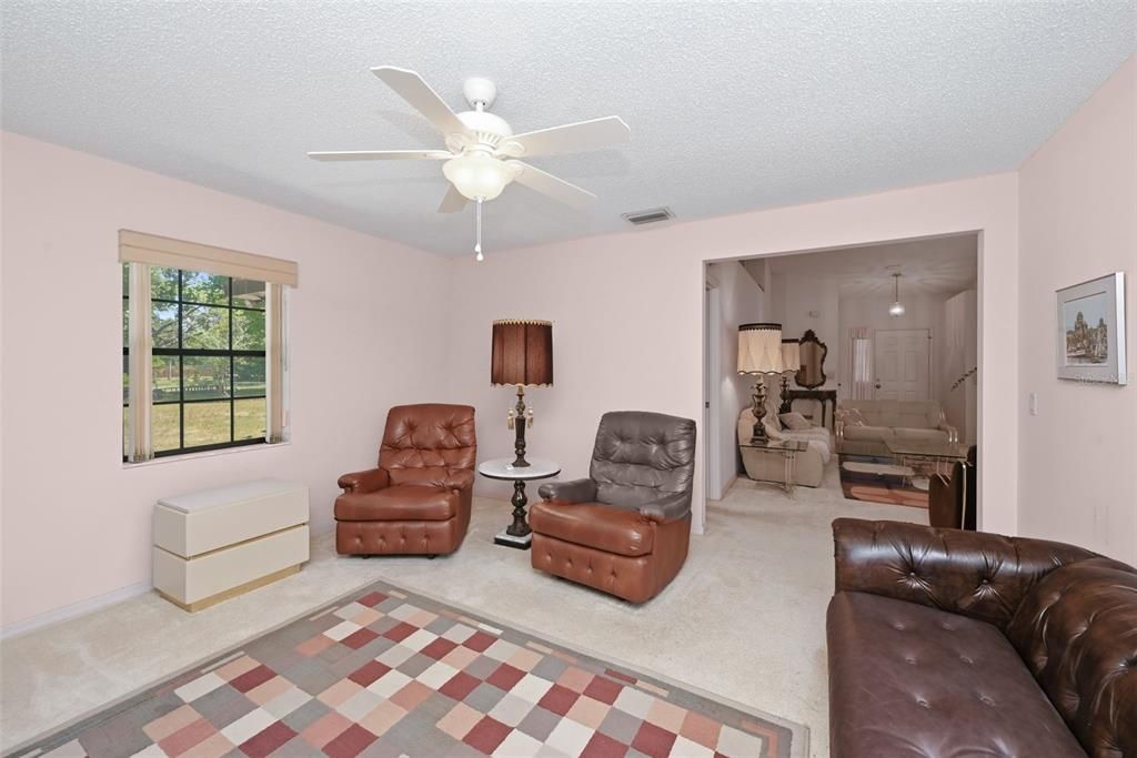 For Sale: $575,000 (3 beds, 2 baths, 1612 Square Feet)