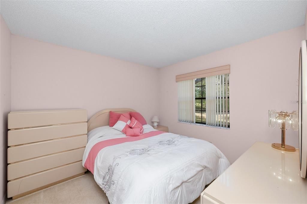 For Sale: $575,000 (3 beds, 2 baths, 1612 Square Feet)