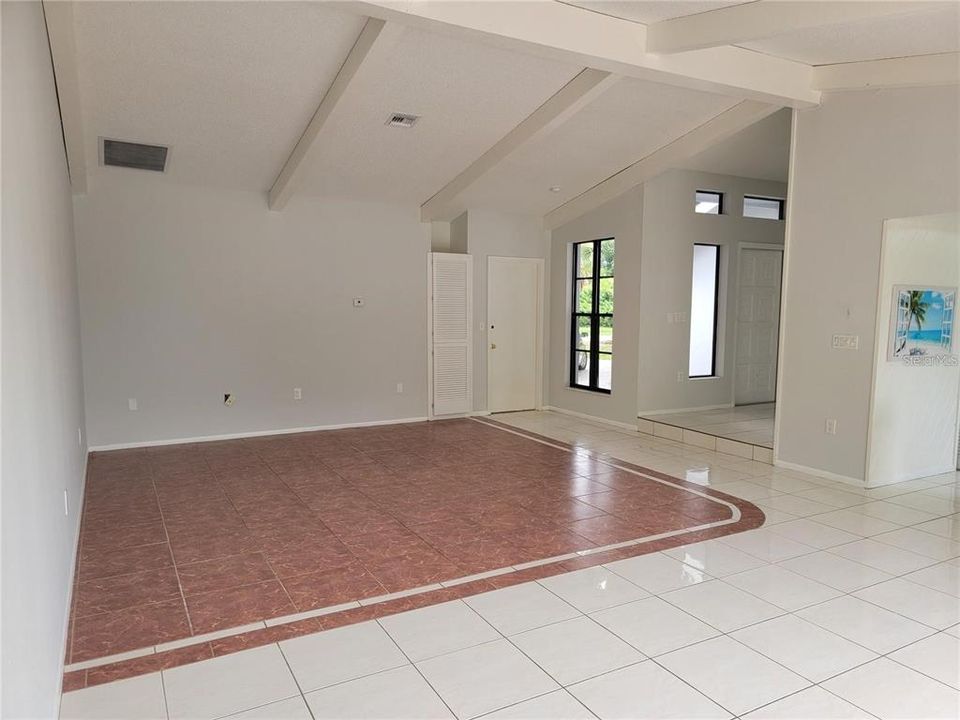 En Renta: $1,795 (3 camas, 2 baños, 1696 Pies cuadrados)