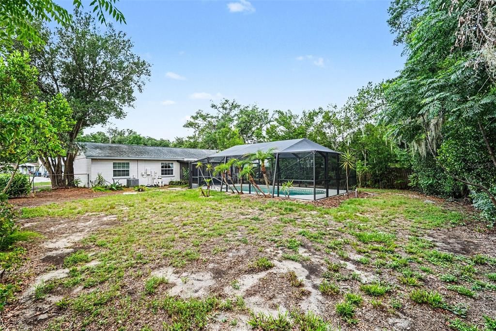 For Sale: $335,000 (3 beds, 2 baths, 1033 Square Feet)