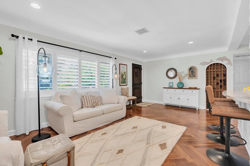 For Rent: $6,800 (3 beds, 2 baths, 2189 Square Feet)