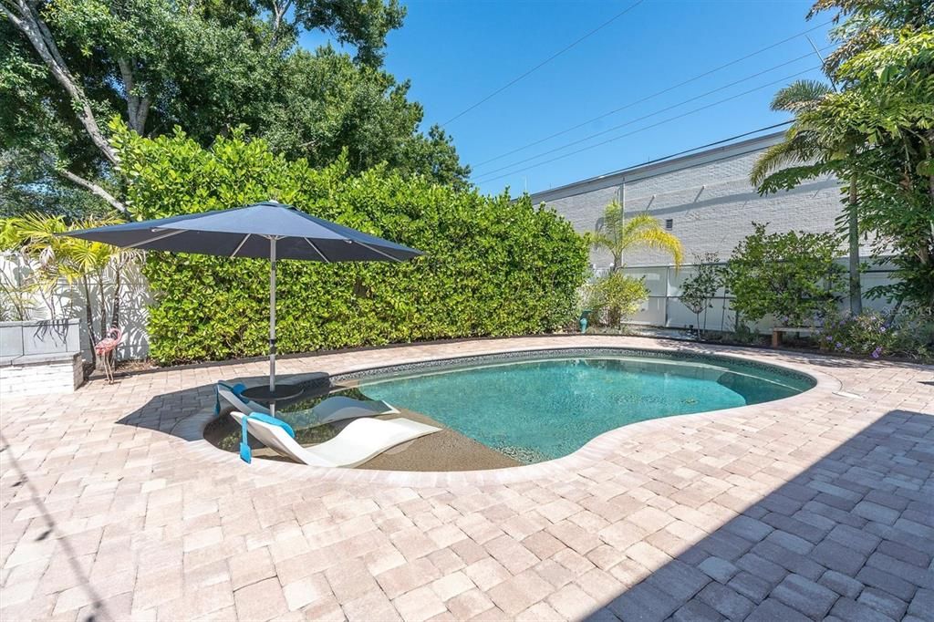 For Rent: $6,800 (3 beds, 2 baths, 2189 Square Feet)