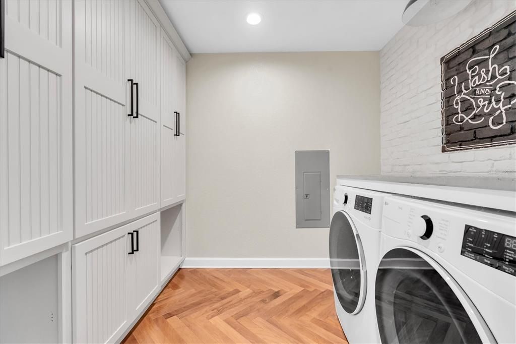 For Rent: $6,800 (3 beds, 2 baths, 2189 Square Feet)