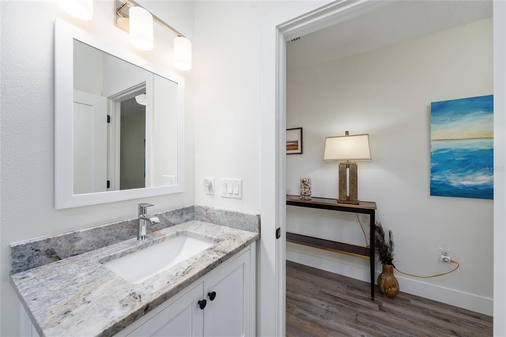 Activo con contrato: $409,000 (2 camas, 2 baños, 1624 Pies cuadrados)