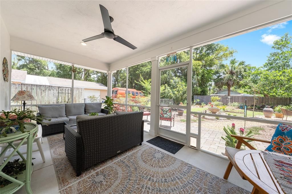 Activo con contrato: $409,000 (2 camas, 2 baños, 1624 Pies cuadrados)