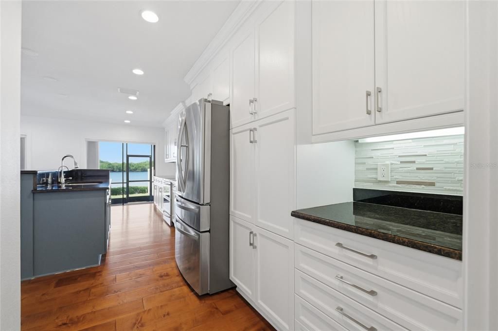 For Rent: $4,500 (3 beds, 3 baths, 1804 Square Feet)