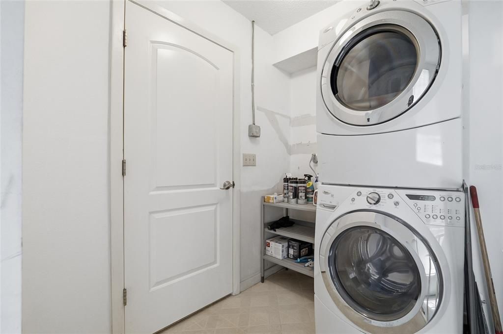 For Rent: $4,500 (3 beds, 3 baths, 1804 Square Feet)