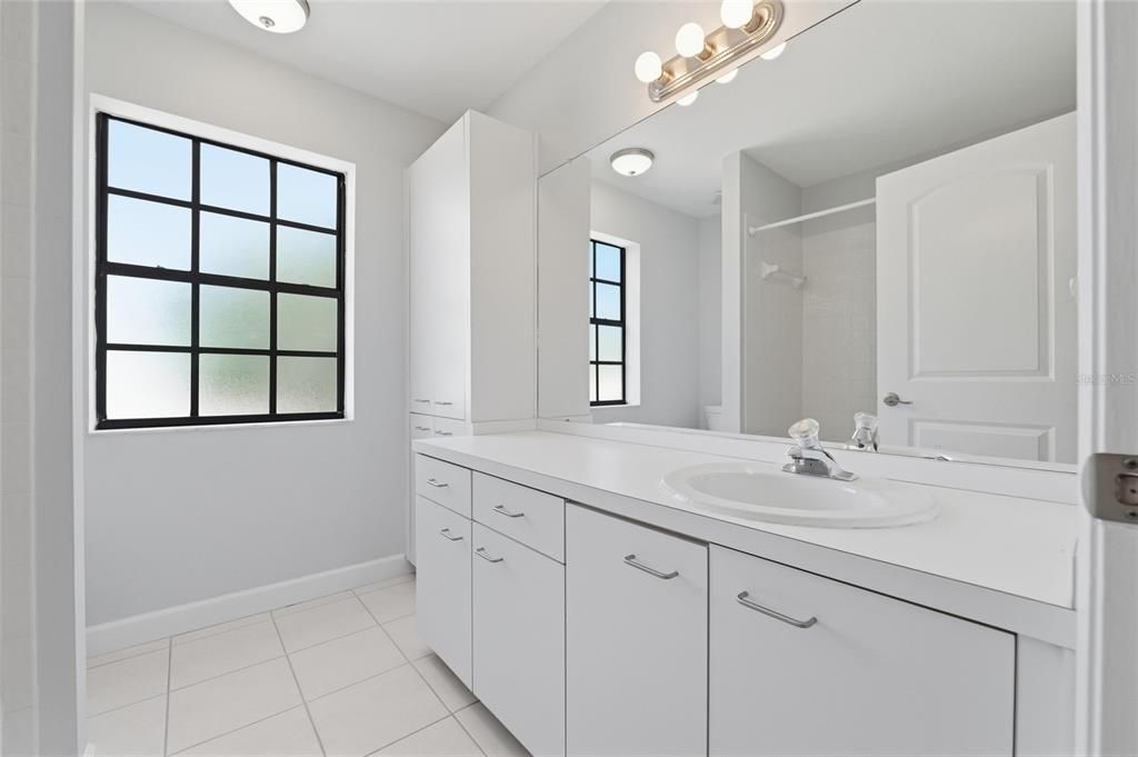 For Rent: $4,500 (3 beds, 3 baths, 1804 Square Feet)