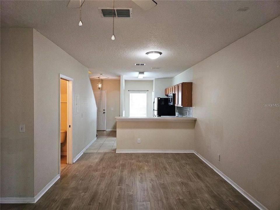 В аренду: $1,675 (2 спален, 2 ванн, 1144 Квадратных фут)