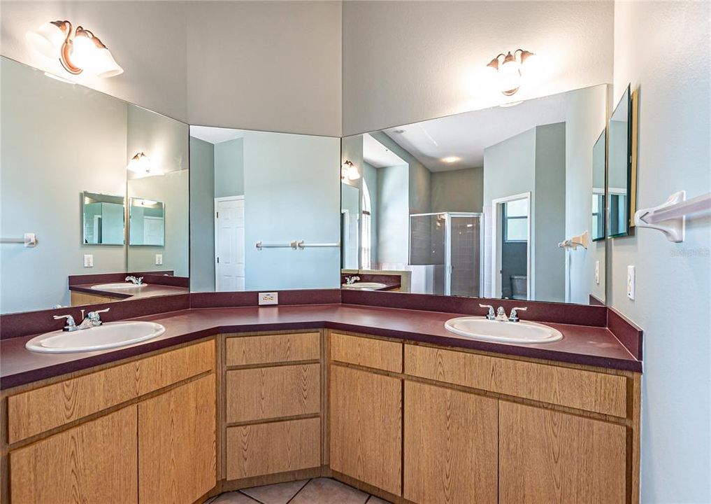 Active With Contract: $499,000 (4 beds, 2 baths, 2310 Square Feet)