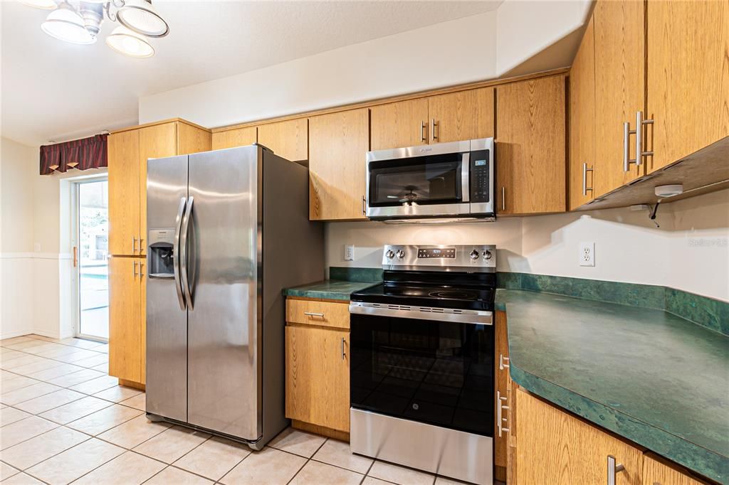 Active With Contract: $499,000 (4 beds, 2 baths, 2310 Square Feet)