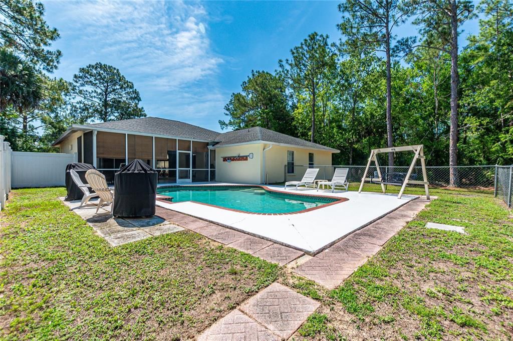 Active With Contract: $499,000 (4 beds, 2 baths, 2310 Square Feet)