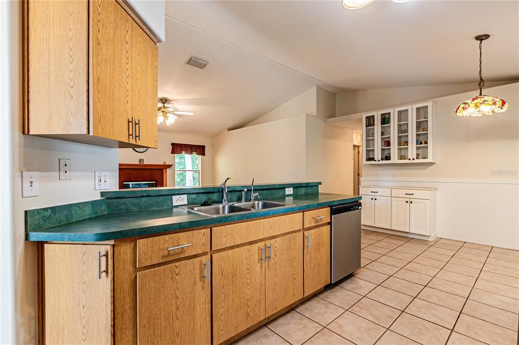 Active With Contract: $499,000 (4 beds, 2 baths, 2310 Square Feet)