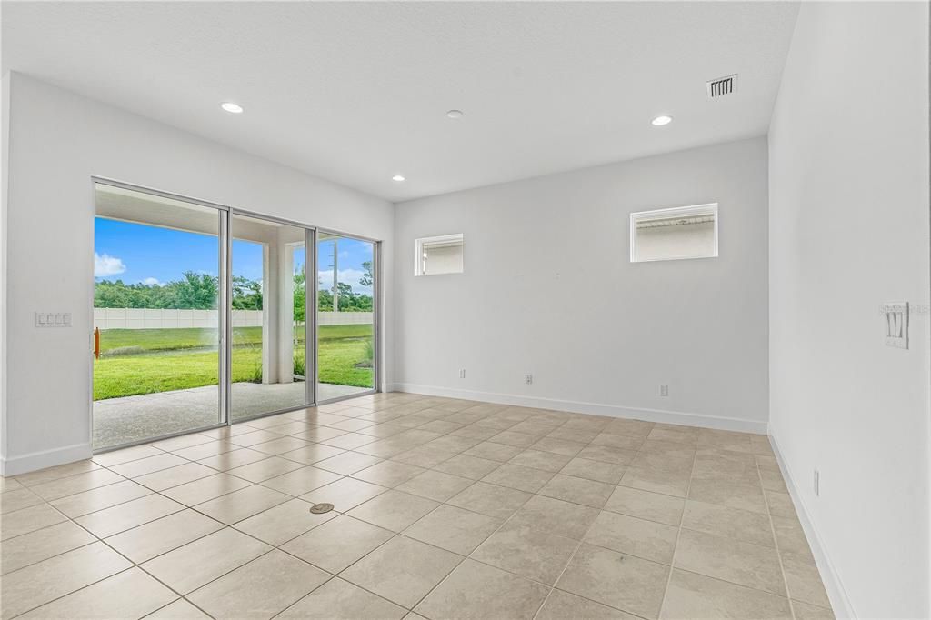 For Sale: $485,000 (4 beds, 2 baths, 2003 Square Feet)