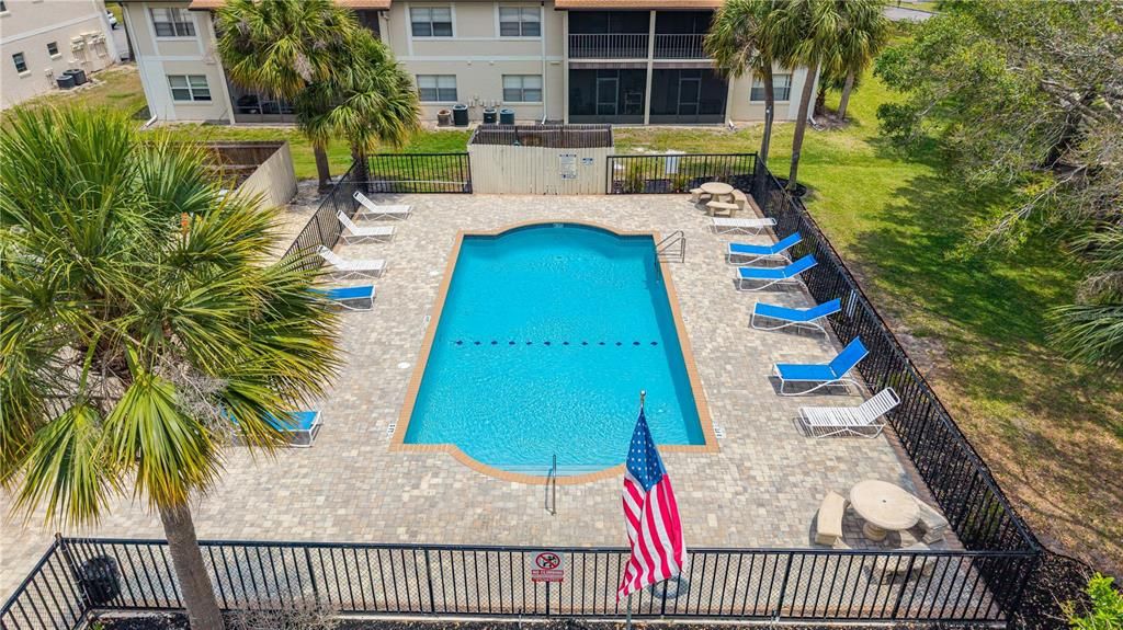 For Sale: $135,000 (2 beds, 2 baths, 922 Square Feet)
