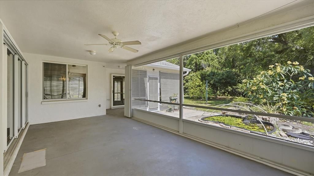 Activo con contrato: $449,000 (3 camas, 2 baños, 1983 Pies cuadrados)