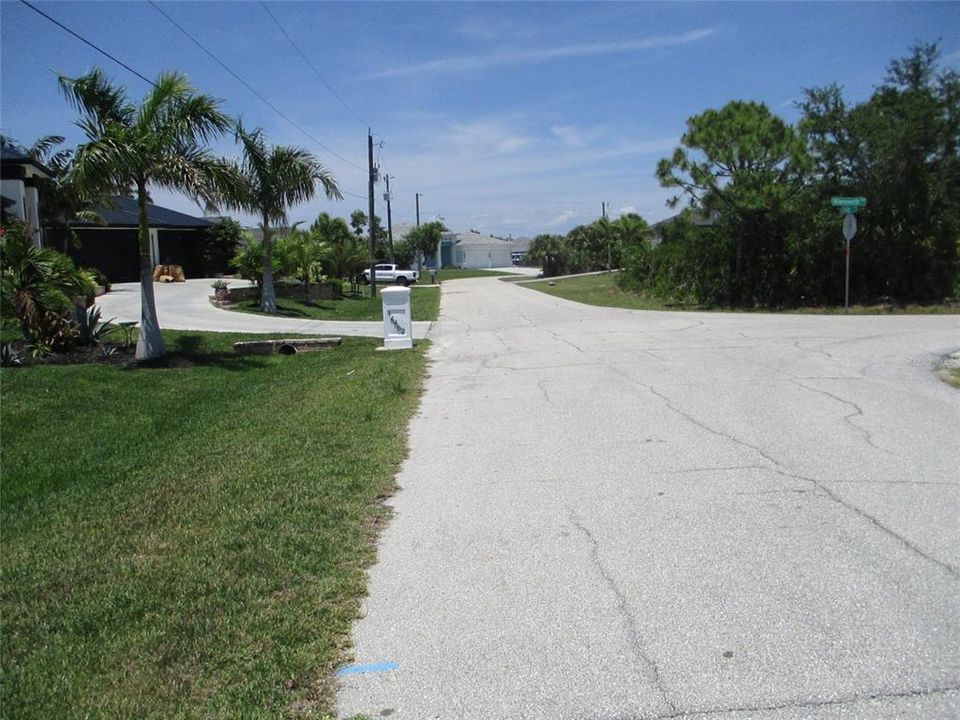 待售: $94,900 (0.23 acres)