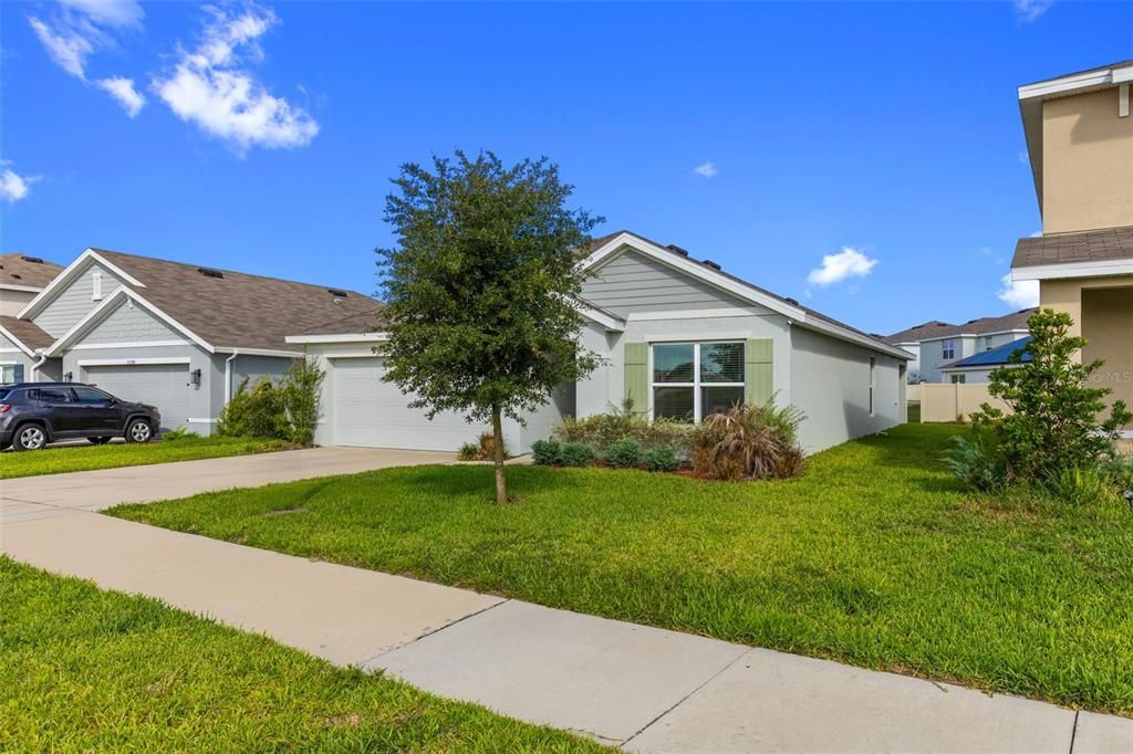 For Sale: $329,900 (3 beds, 2 baths, 1690 Square Feet)