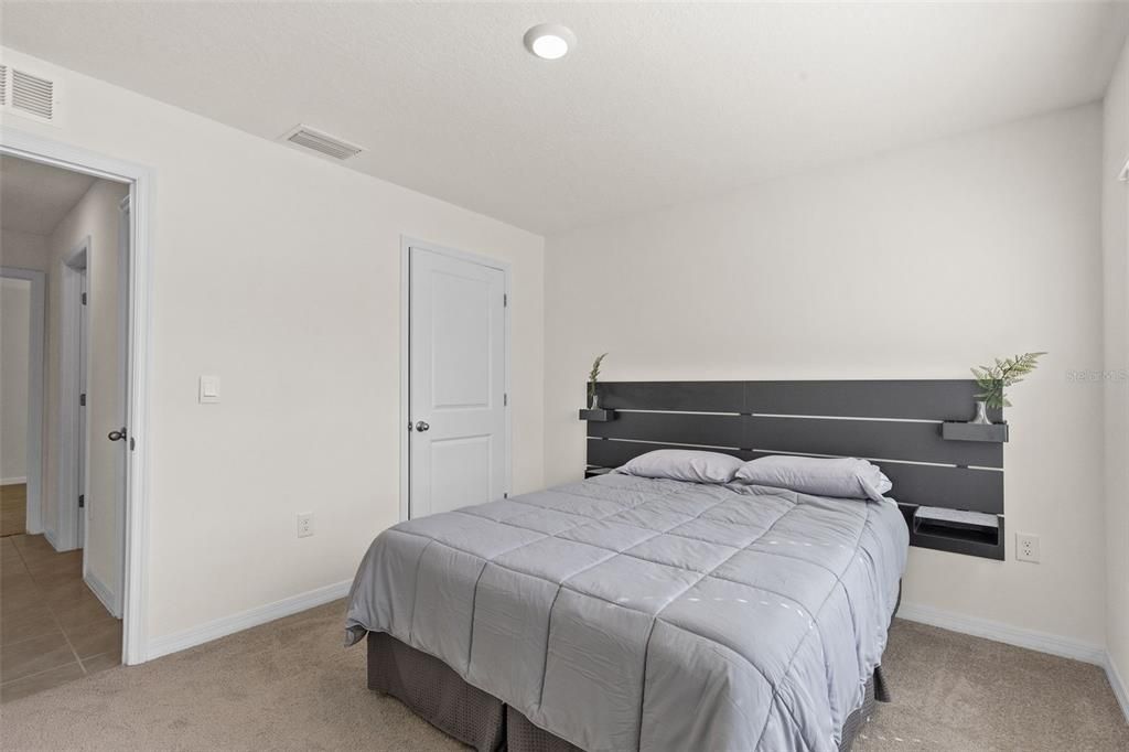 For Sale: $329,900 (3 beds, 2 baths, 1690 Square Feet)