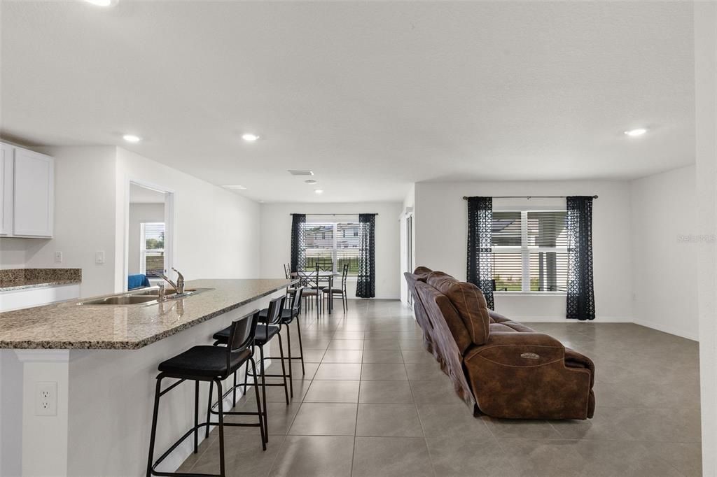 For Sale: $329,900 (3 beds, 2 baths, 1690 Square Feet)