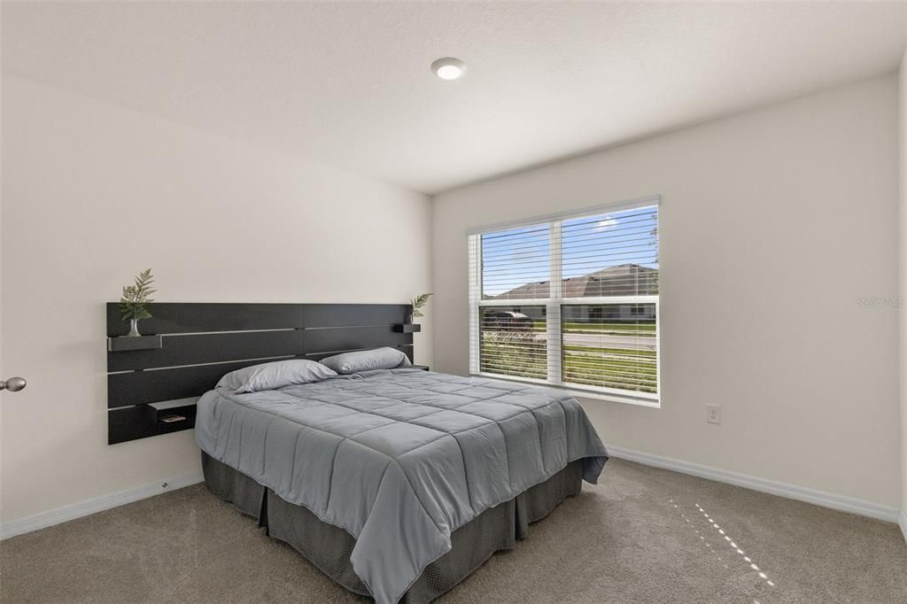 For Sale: $329,900 (3 beds, 2 baths, 1690 Square Feet)