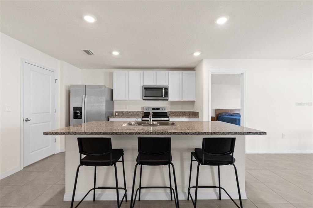 For Sale: $329,900 (3 beds, 2 baths, 1690 Square Feet)
