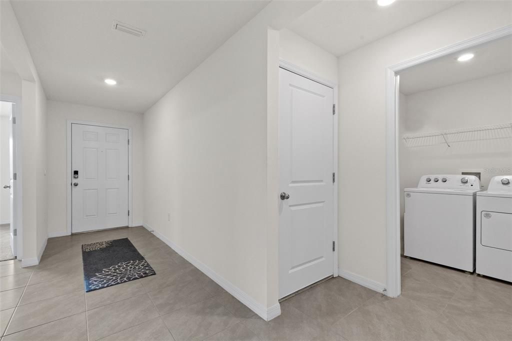 For Sale: $329,900 (3 beds, 2 baths, 1690 Square Feet)