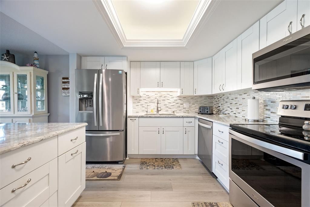 For Sale: $275,000 (2 beds, 2 baths, 1516 Square Feet)