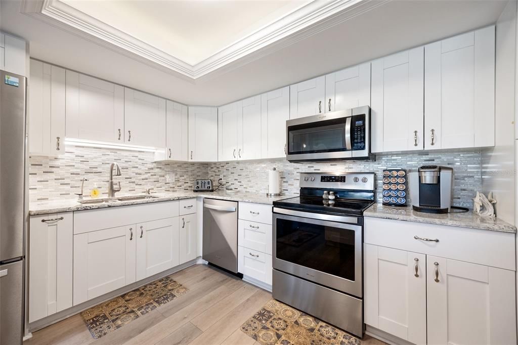 For Sale: $275,000 (2 beds, 2 baths, 1516 Square Feet)