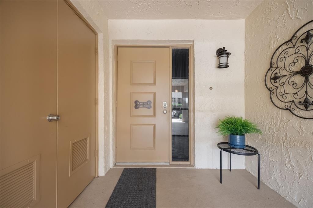 For Sale: $275,000 (2 beds, 2 baths, 1516 Square Feet)