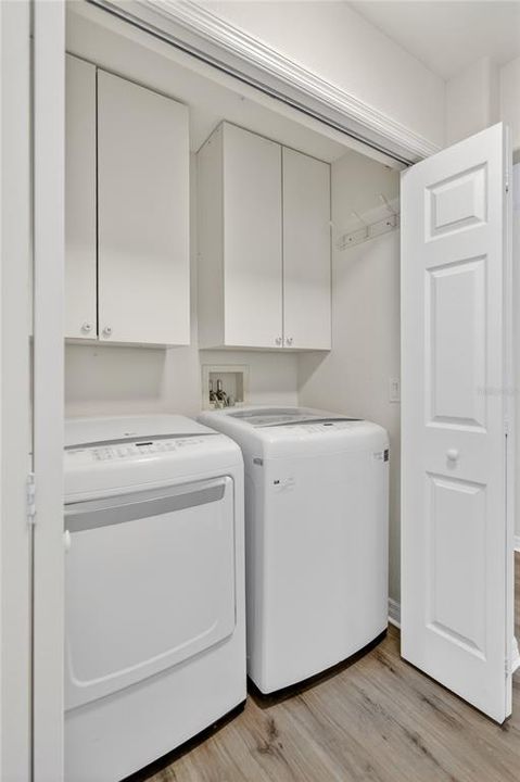 На продажу: $279,900 (2 спален, 2 ванн, 1316 Квадратных фут)