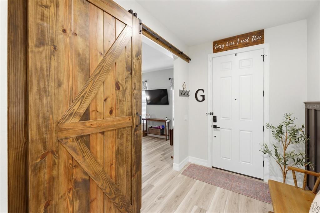 For Sale: $374,000 (3 beds, 2 baths, 1955 Square Feet)