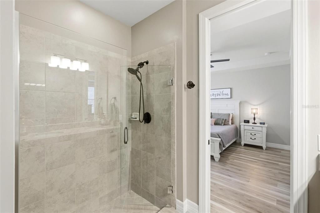For Sale: $374,000 (3 beds, 2 baths, 1955 Square Feet)
