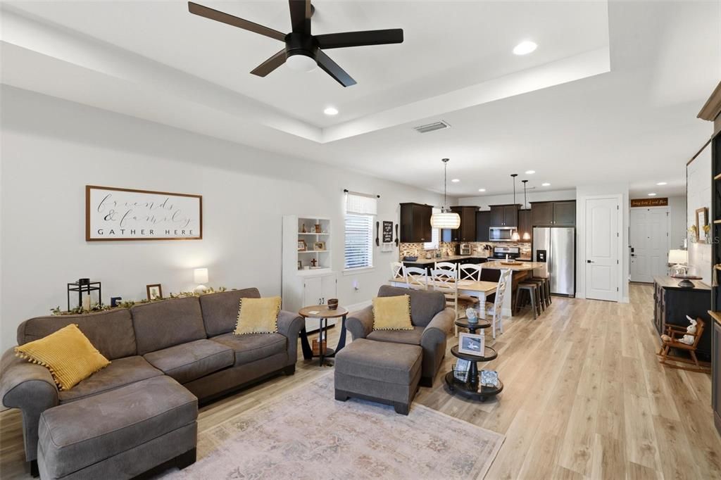 For Sale: $374,000 (3 beds, 2 baths, 1955 Square Feet)