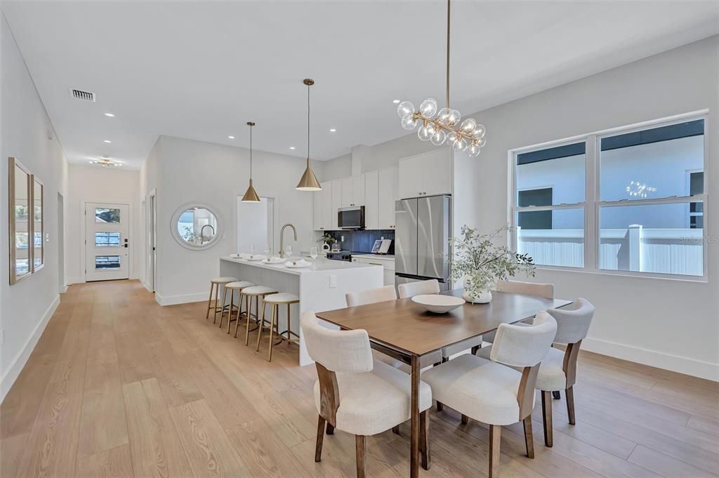 En Venta: $759,000 (4 camas, 2 baños, 1860 Pies cuadrados)