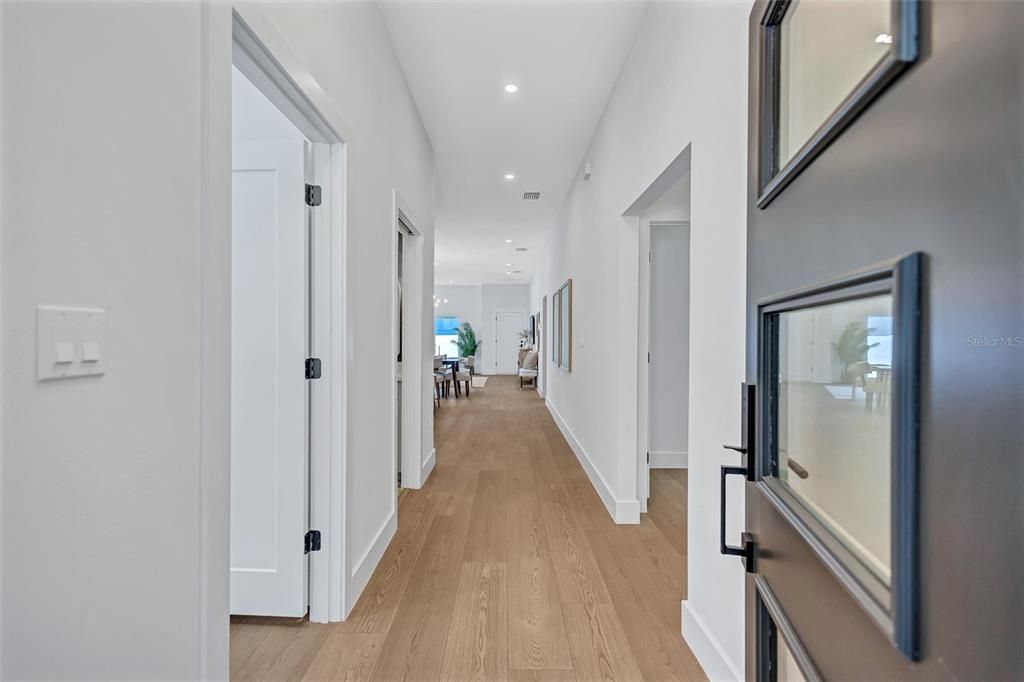 En Venta: $759,000 (4 camas, 2 baños, 1860 Pies cuadrados)
