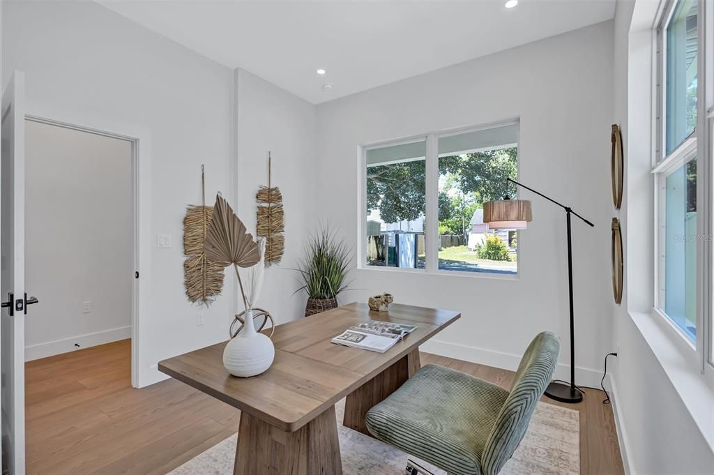 En Venta: $759,000 (4 camas, 2 baños, 1860 Pies cuadrados)