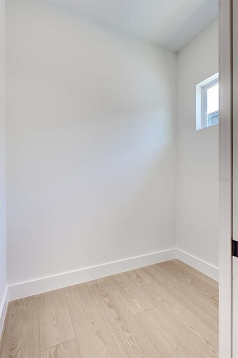 En Venta: $759,000 (4 camas, 2 baños, 1860 Pies cuadrados)