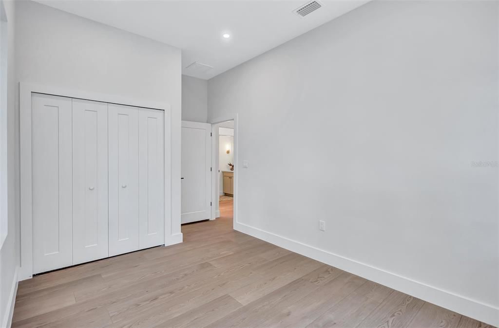 En Venta: $759,000 (4 camas, 2 baños, 1860 Pies cuadrados)