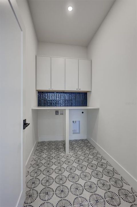 En Venta: $759,000 (4 camas, 2 baños, 1860 Pies cuadrados)