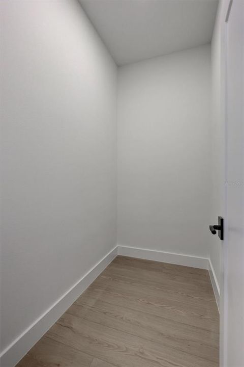 En Venta: $759,000 (4 camas, 2 baños, 1860 Pies cuadrados)