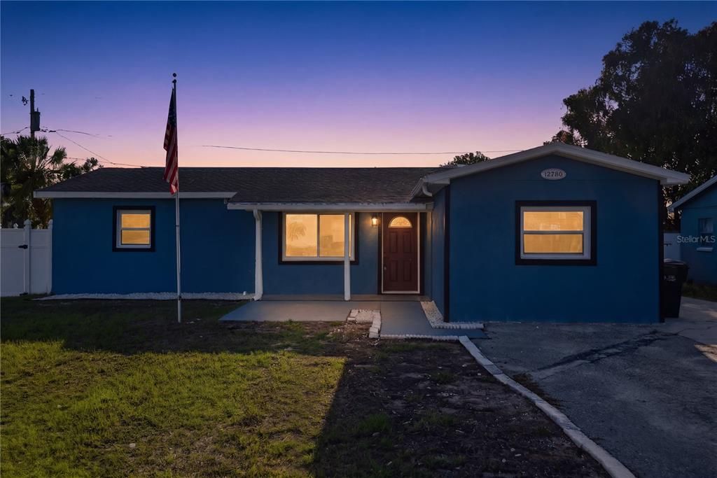 For Sale: $445,900 (4 beds, 3 baths, 1238 Square Feet)