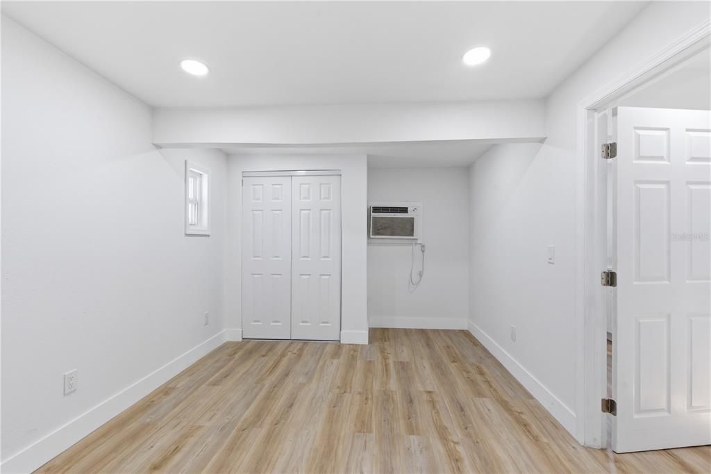 For Sale: $445,900 (4 beds, 3 baths, 1238 Square Feet)