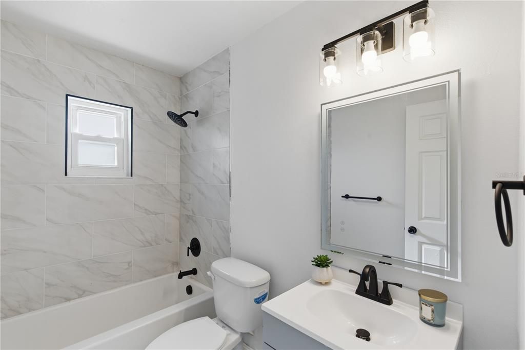 For Sale: $445,900 (4 beds, 3 baths, 1238 Square Feet)