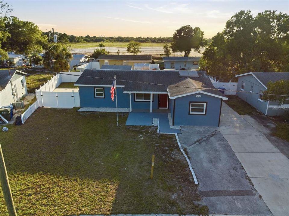 For Sale: $445,900 (4 beds, 3 baths, 1238 Square Feet)
