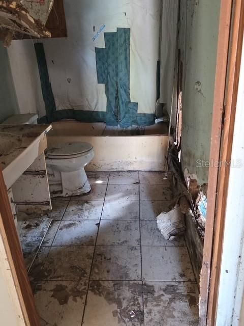 Под контрактом: $89,000 (3 спален, 2 ванн, 1728 Квадратных фут)