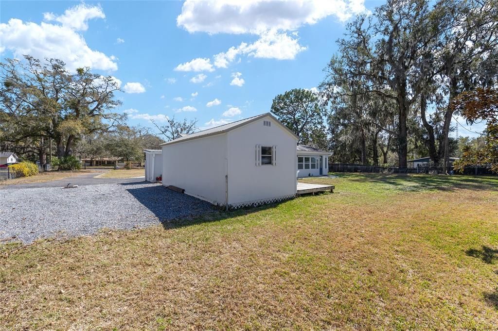 For Sale: $385,000 (3 beds, 2 baths, 2116 Square Feet)
